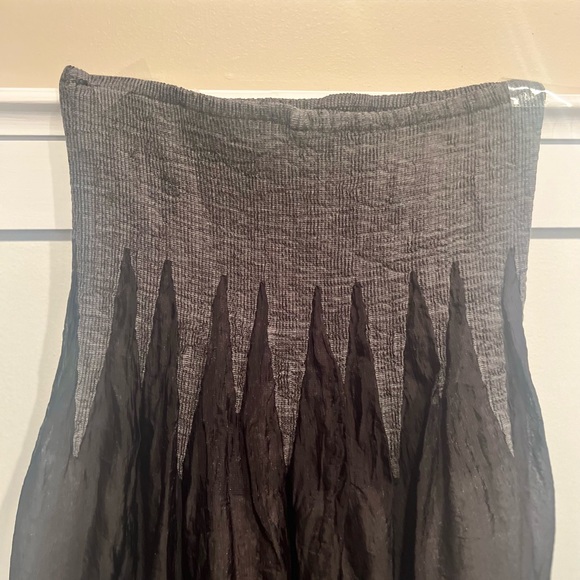 Anthropologie dress by Lapis.  Tube dress that can also be worn as a maxi skirt. - Picture 5 of 6